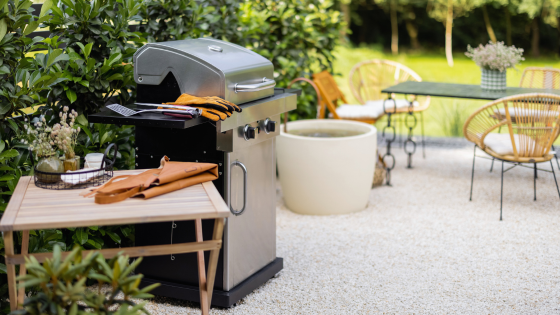 Hosting an Unforgettable Backyard BBQ - Howard Hanna | Coach Realtors